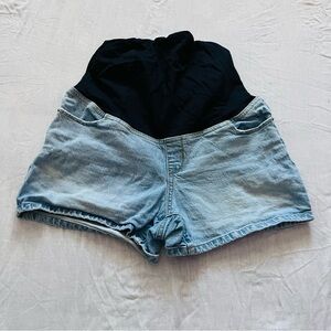 Isabel Maternity Light Wash Denim Midi Shorts, Crossover Panel, Size 4